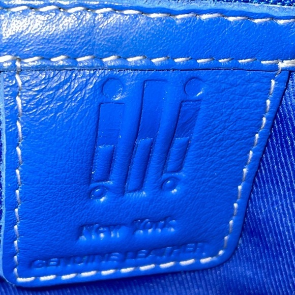ili New York Genuine Leather wristlet.  NWOT. - Picture 6 of 6